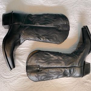 Women’s Leather Cowboy Boots from Dallas Texas Size 8 Genuine Leather